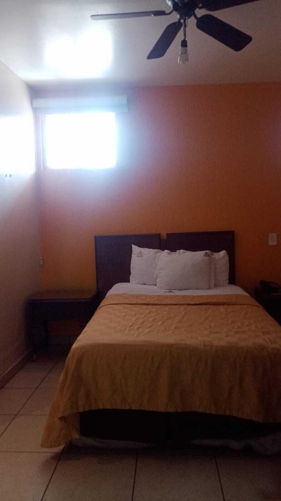 Economy Room, Patio