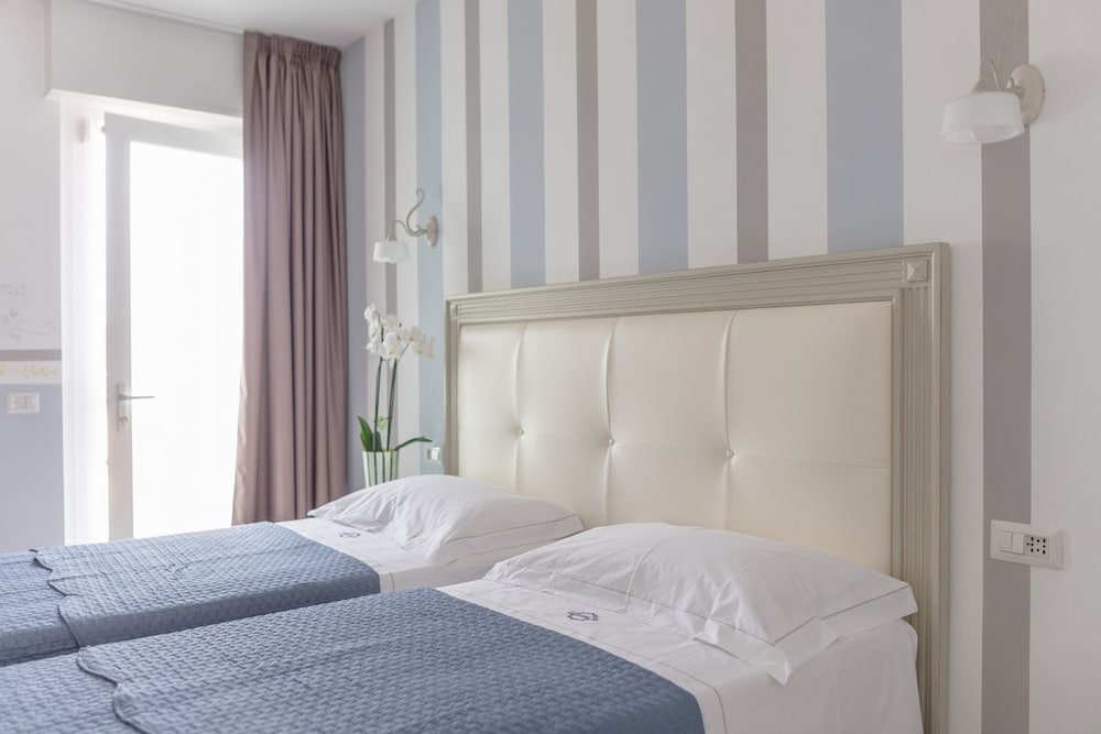 Double Room, Balcony