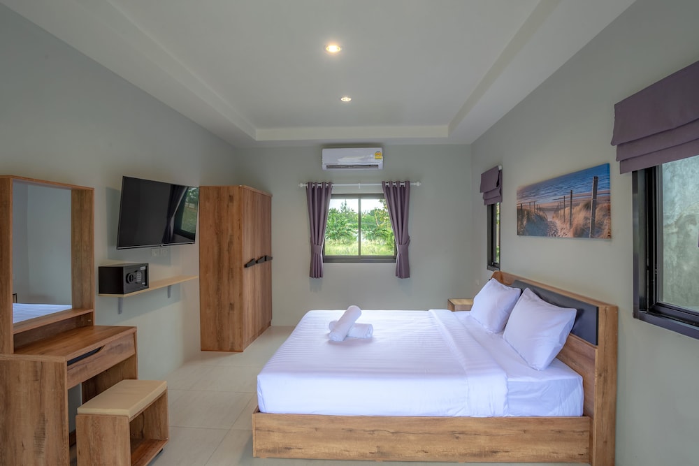 2 Bedroom House - Photo 6