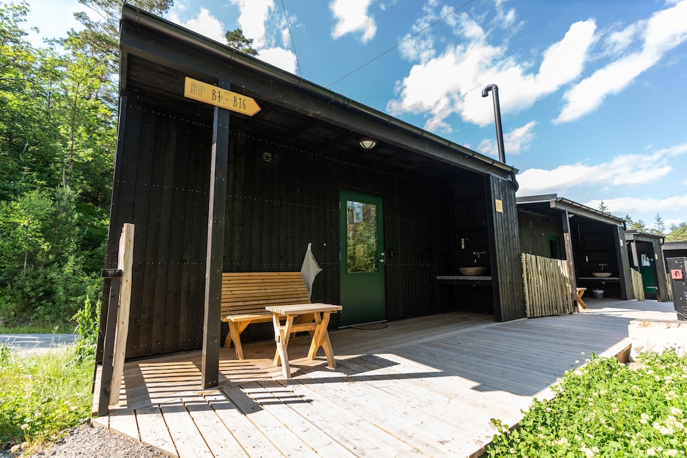 Basic Cabin, Accessible - Photo 2