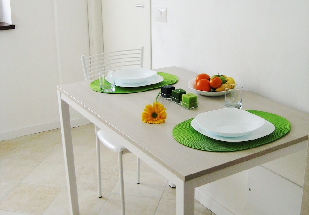 Deluxe Apartment, Jetted Tub, Garden View photo 2