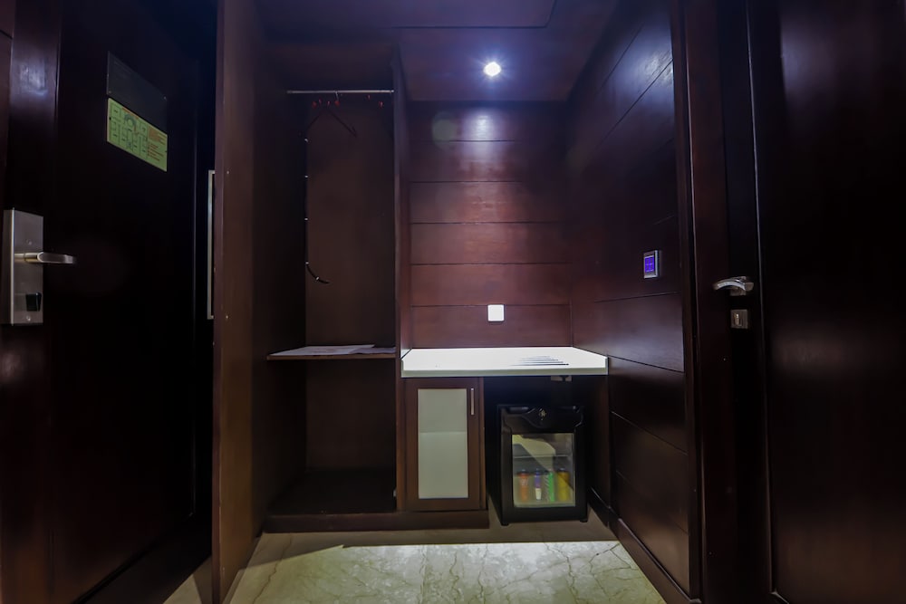 Premier Twin Room, 1 Bedroom - Photo 6