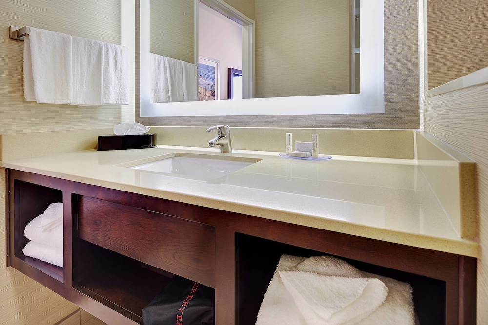 Fairfield Inn & Suites by Marriott San Diego Carlsbad, Photo 3