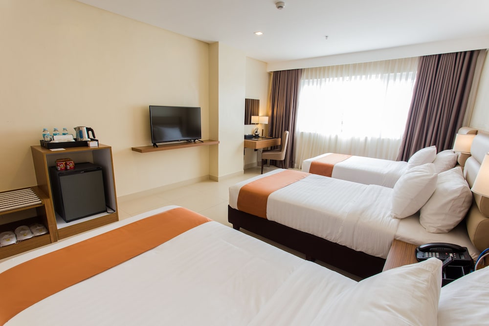 Deluxe Triple Room - Deluxe Tower photo 3