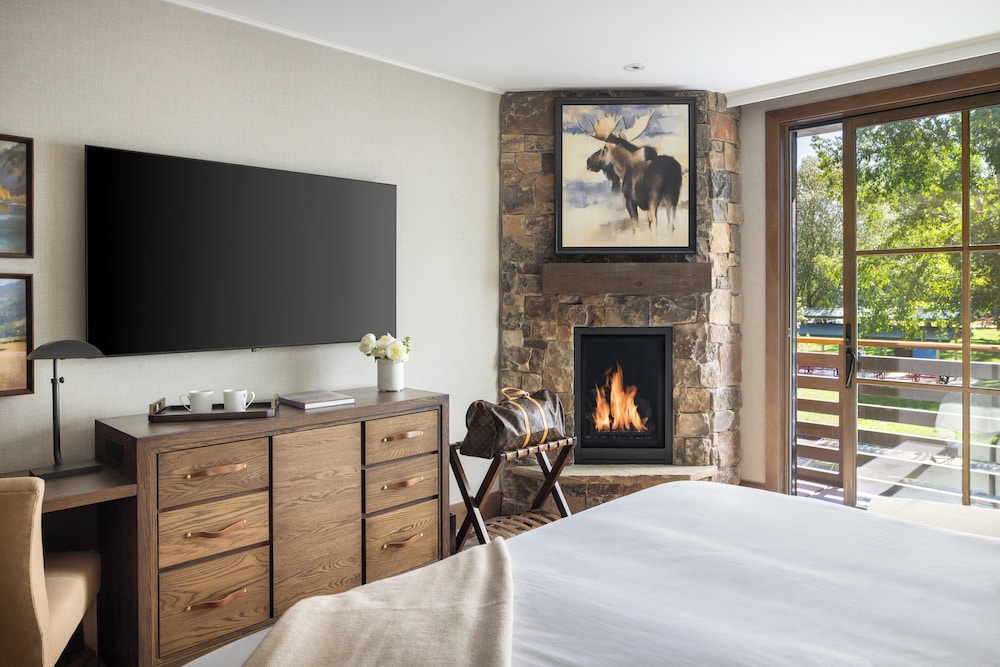 Room, Balcony (King Fireplace) photo 3