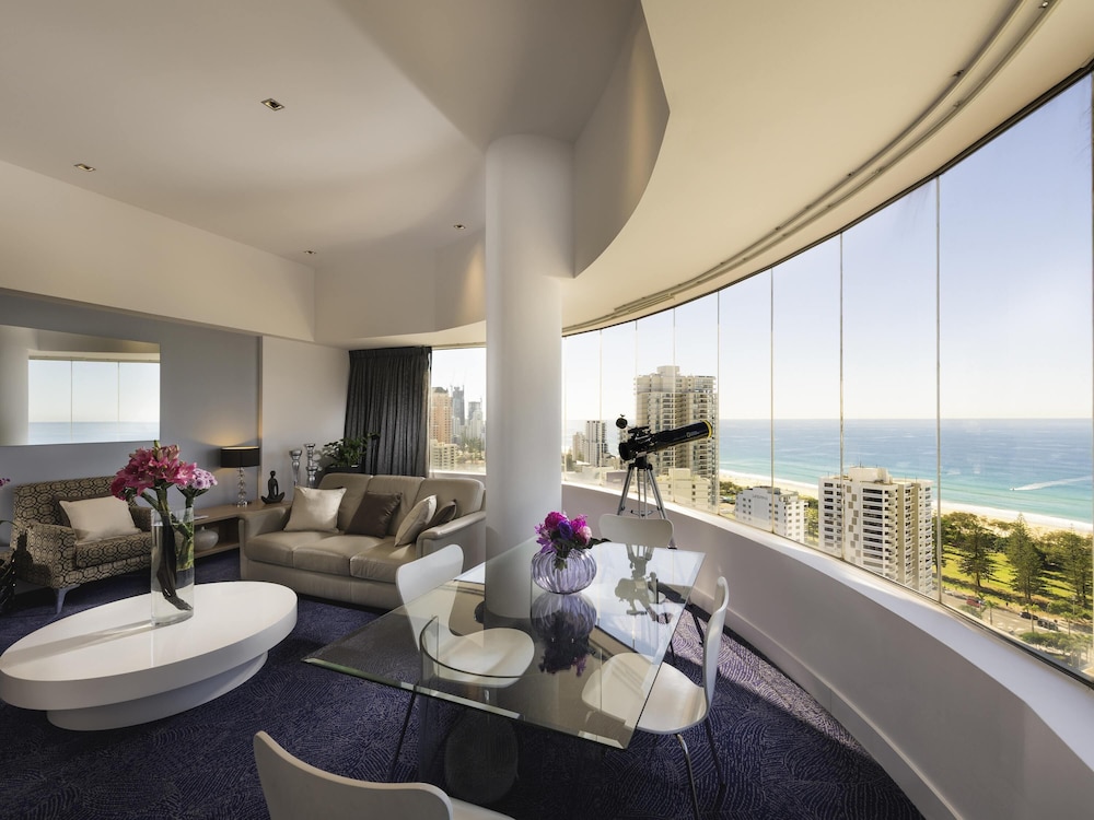 Suite, 1 King Bed, Ocean View (Opera. Spa)