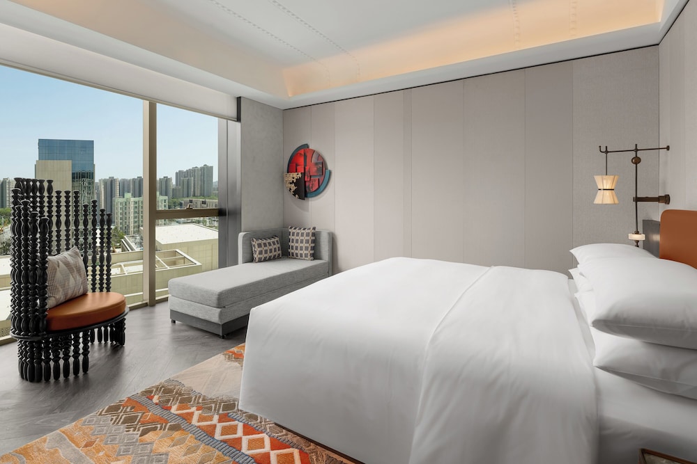 Family Room, 1 King Bed with Sofa bed photo 3
