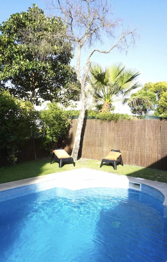 House, 4 Bedrooms, Private Pool photo 2