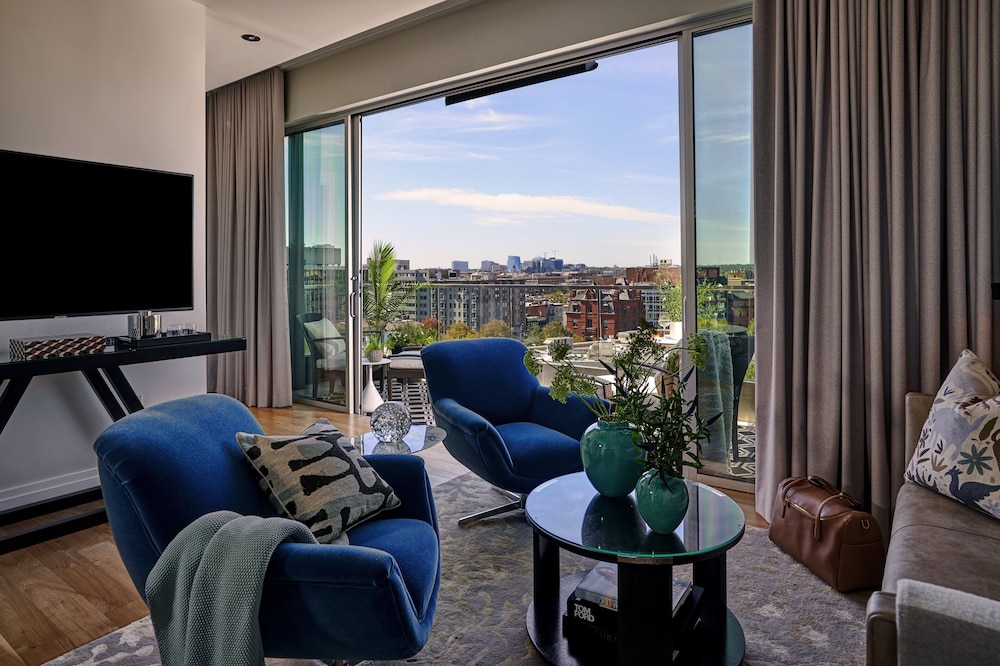 Signature Suite, Terrace - Photo 3
