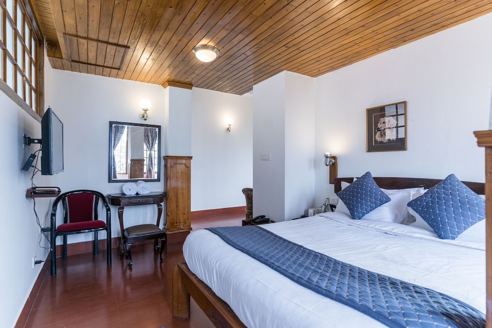 Executive Room - Photo 25