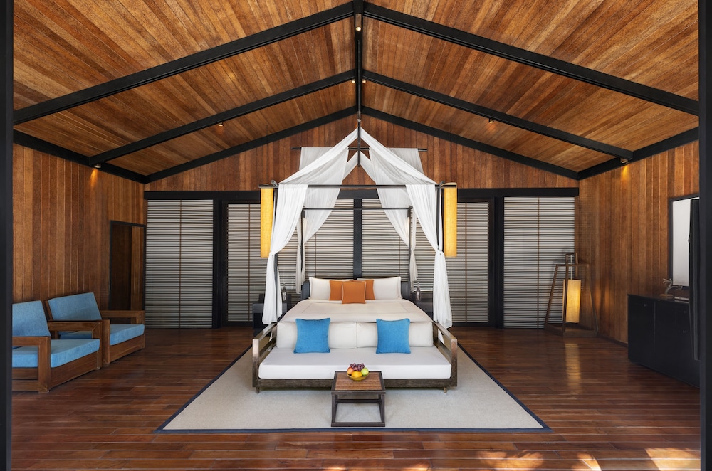 Deluxe Villa King Bed