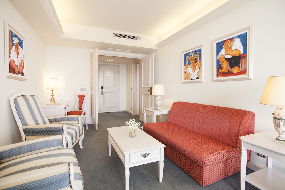 Junior Room