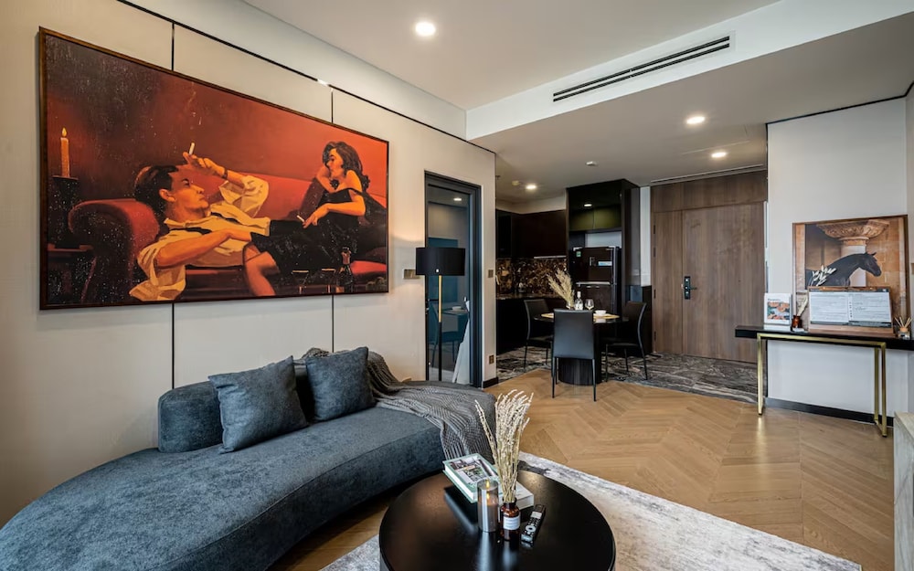 Royal Suite, 1 Bedroom, Club Lounge Access, City View photo 3
