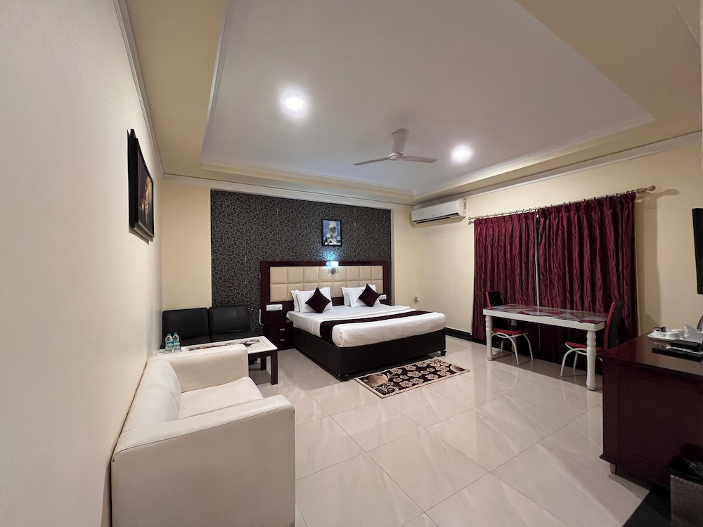 Premium Room, 1 King Bed