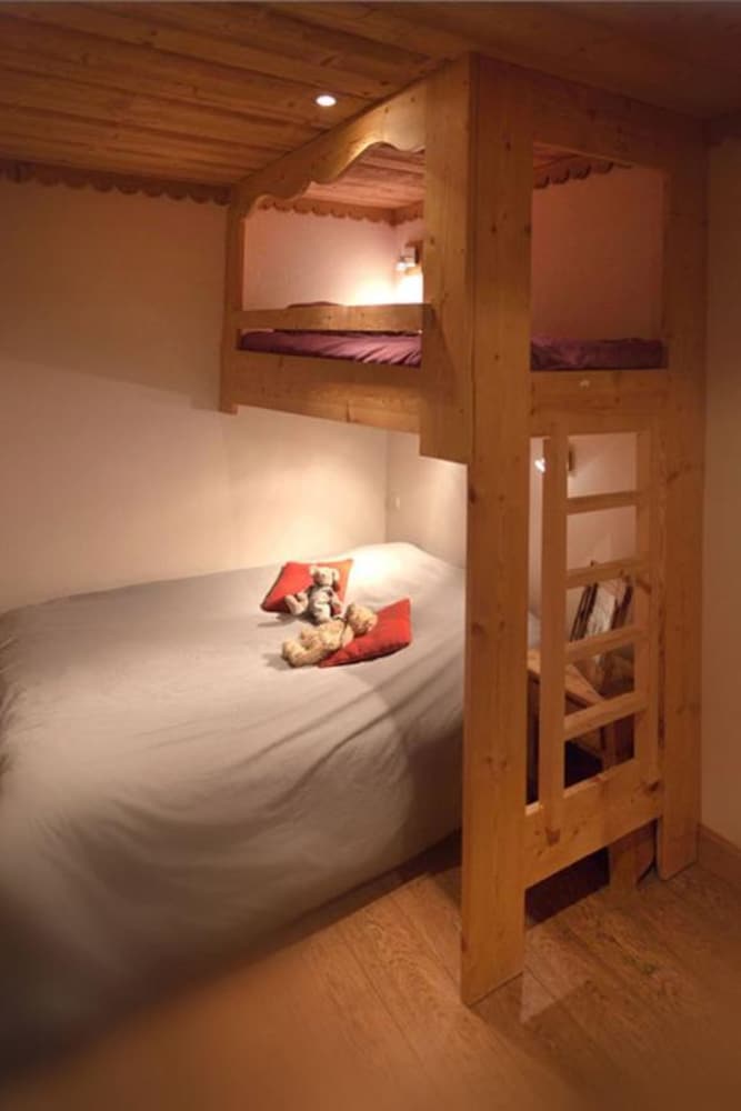 Luxury Apartment, Private Bathroom, Mountain View (Galta) photo 3