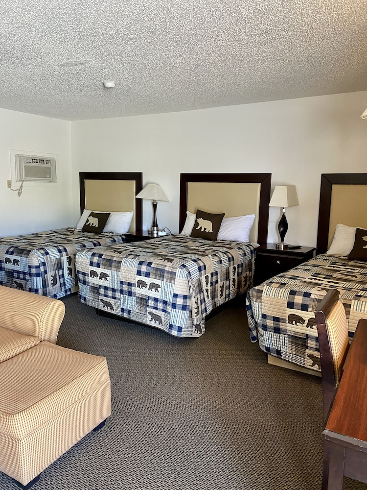 Room, Multiple Beds photo 1
