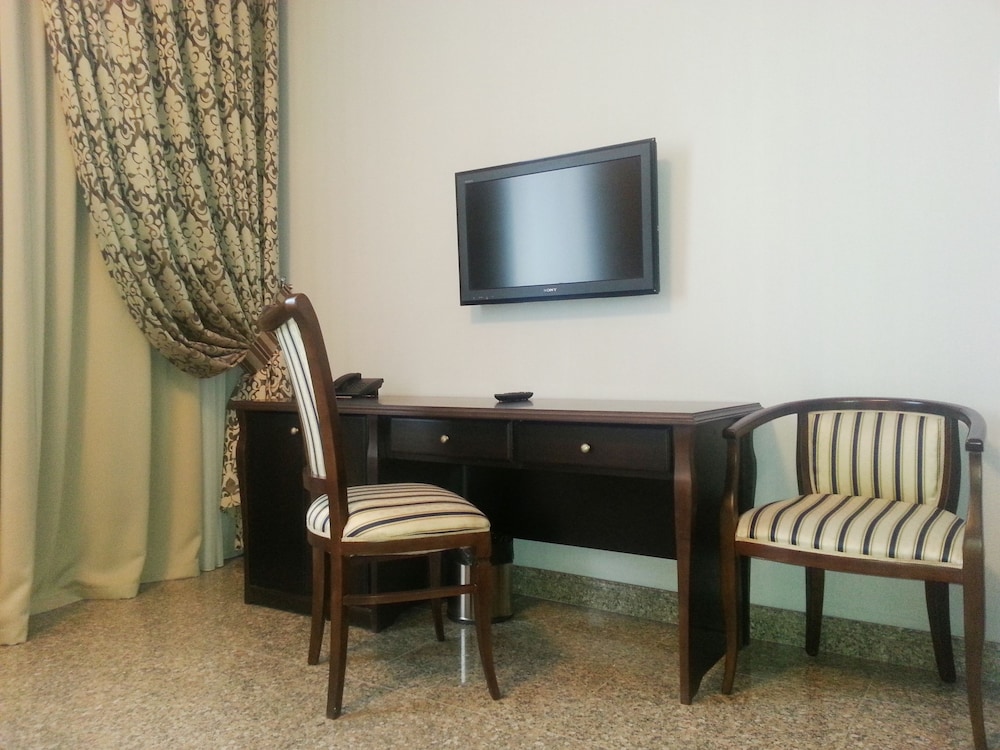 Standard Double or Twin Room photo 2