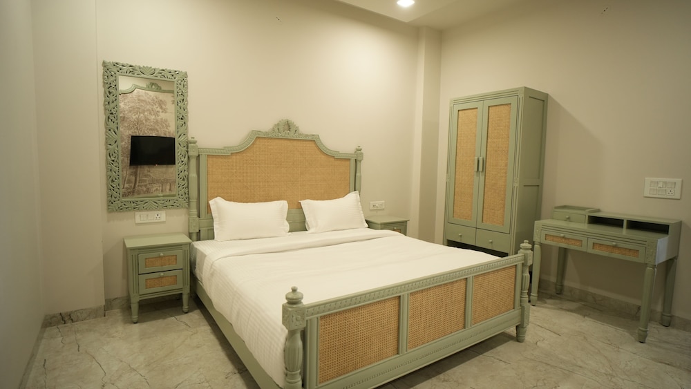 Superior Room, Garden View
