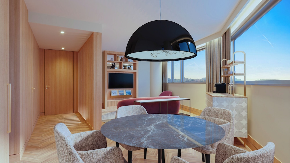 Suite (Beyond ME, Marques de Pombal View 2+2)