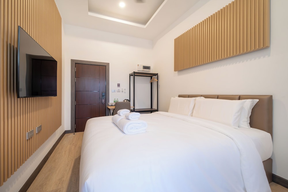 Standard Double Room, Garden View