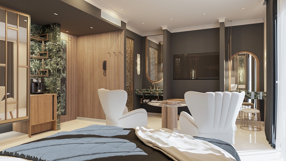 Deluxe Double Room, Balcony, Courtyard View