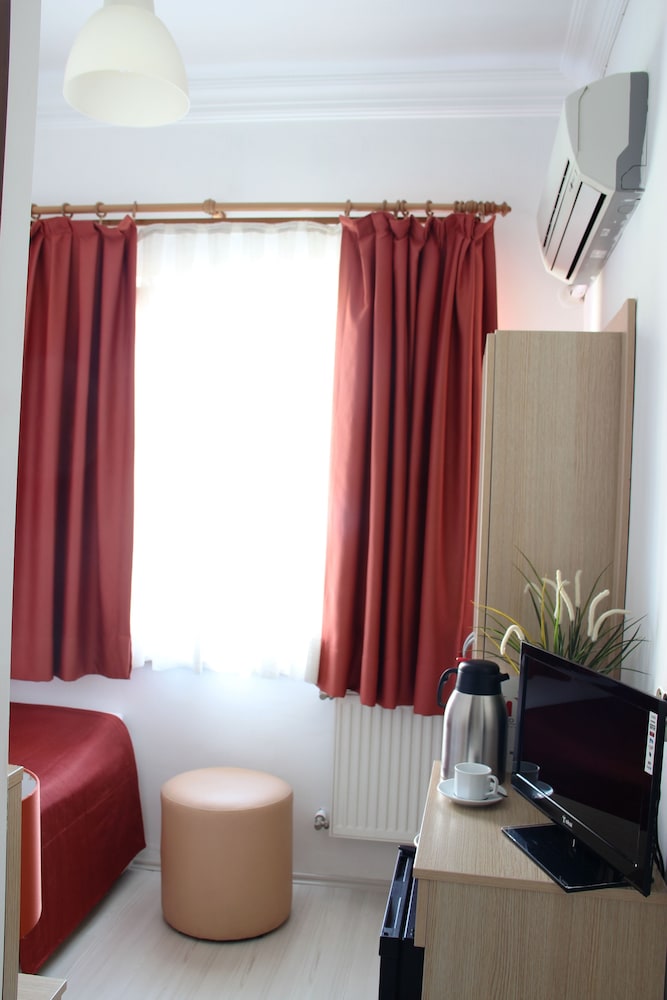Basic Single Room photo 2