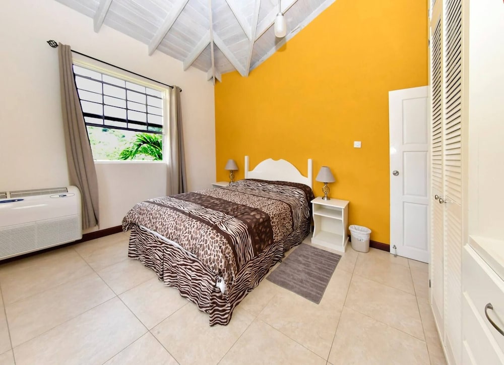 Apartment, 2 Bedrooms, Terrace, Garden View photo 3