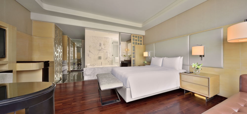 Room, 1 King Bed - Photo 2