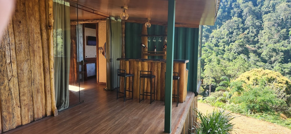 Honeymoon Room photo 1