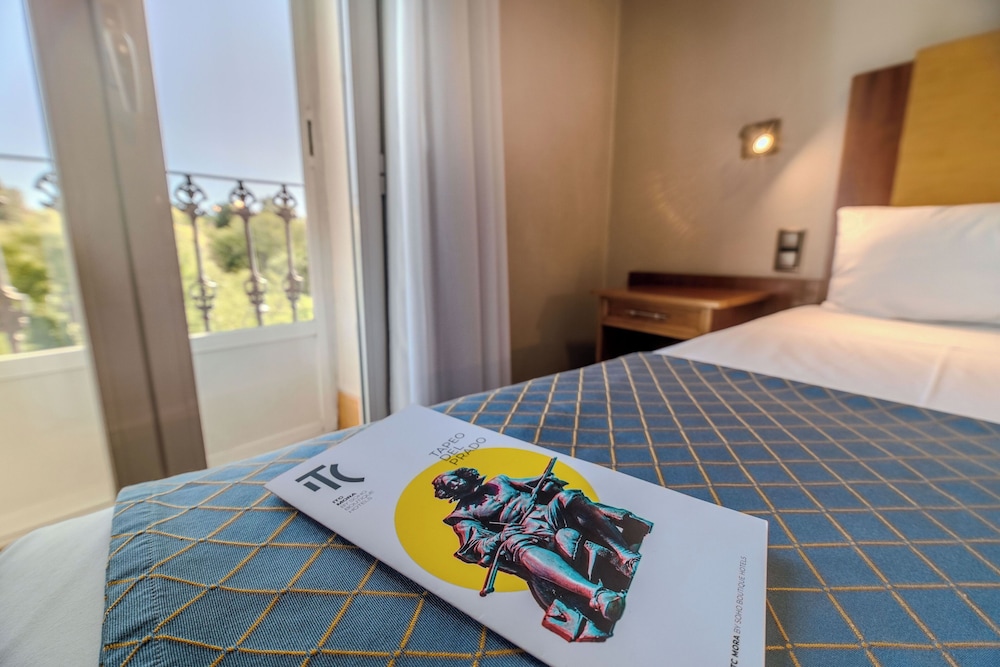 Standard Double Room - Photo 5