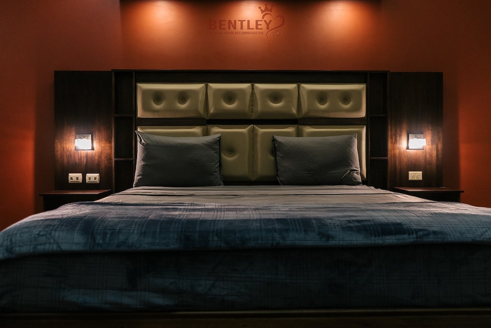 Deluxe Double Room, 1 King Bed photo 3