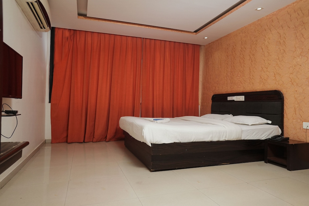 Basic Double Room photo 2