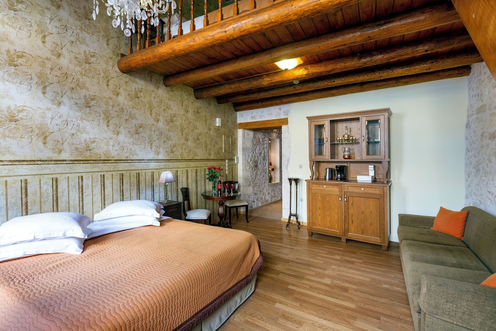 Junior Suite (max 4 adults) photo 2