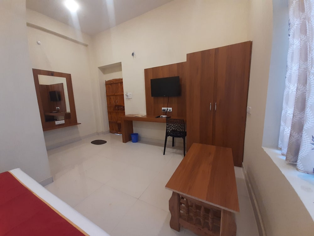 Deluxe Room - Photo 16