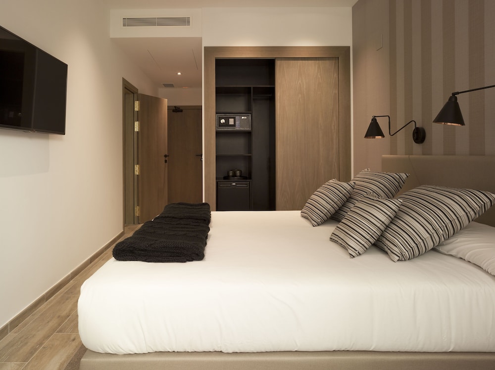 Classic Double or Twin Room