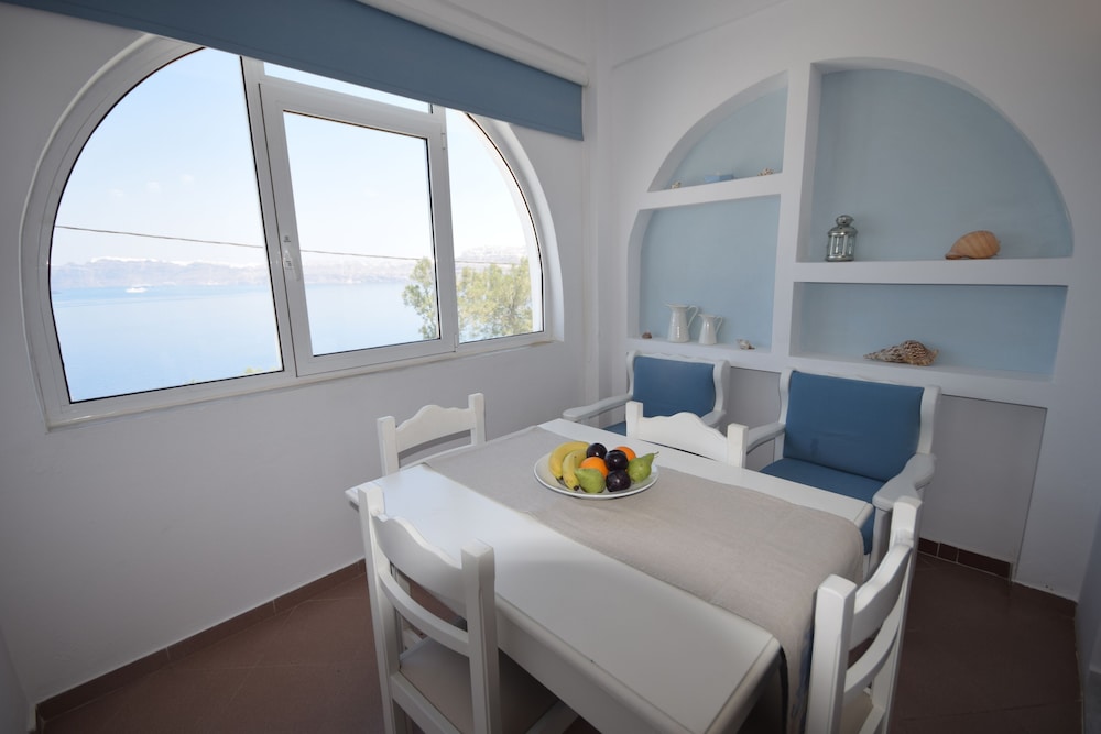 Apartment, 1 Bedroom (Caldera View) - Photo 10