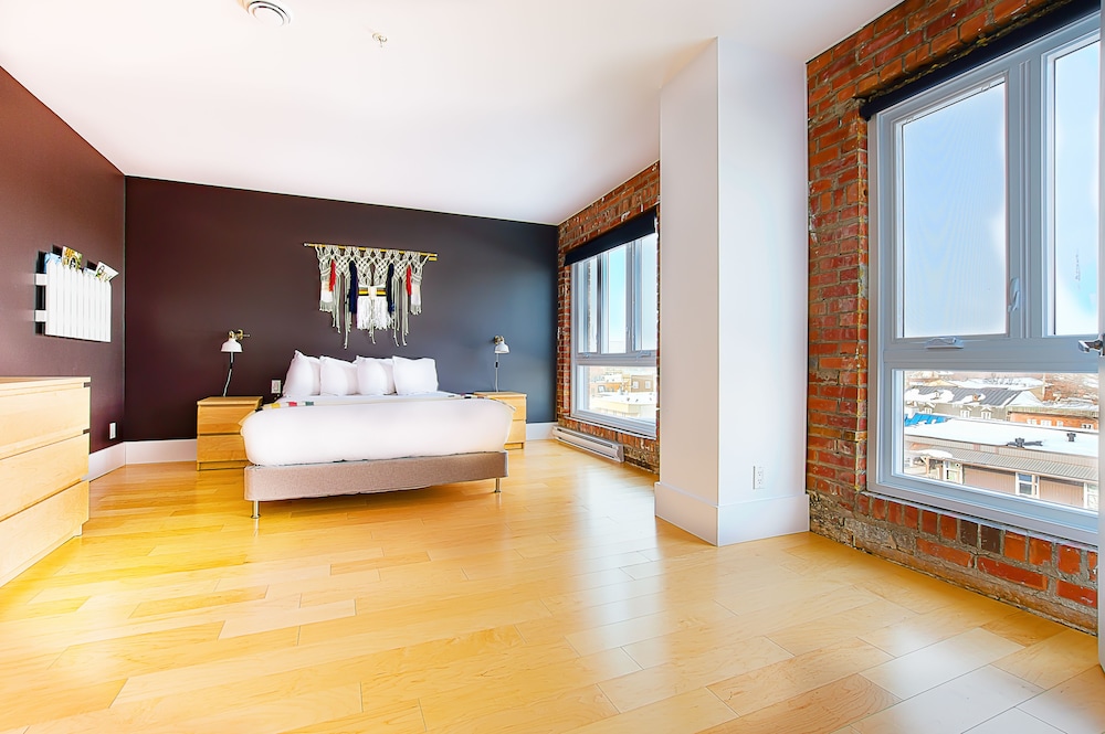 Deluxe Penthouse, 2 Bedrooms (404) thumbnail 6