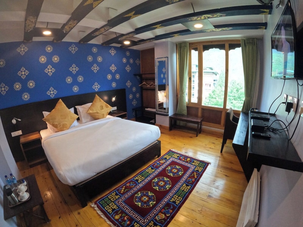 Executive Studio Suite