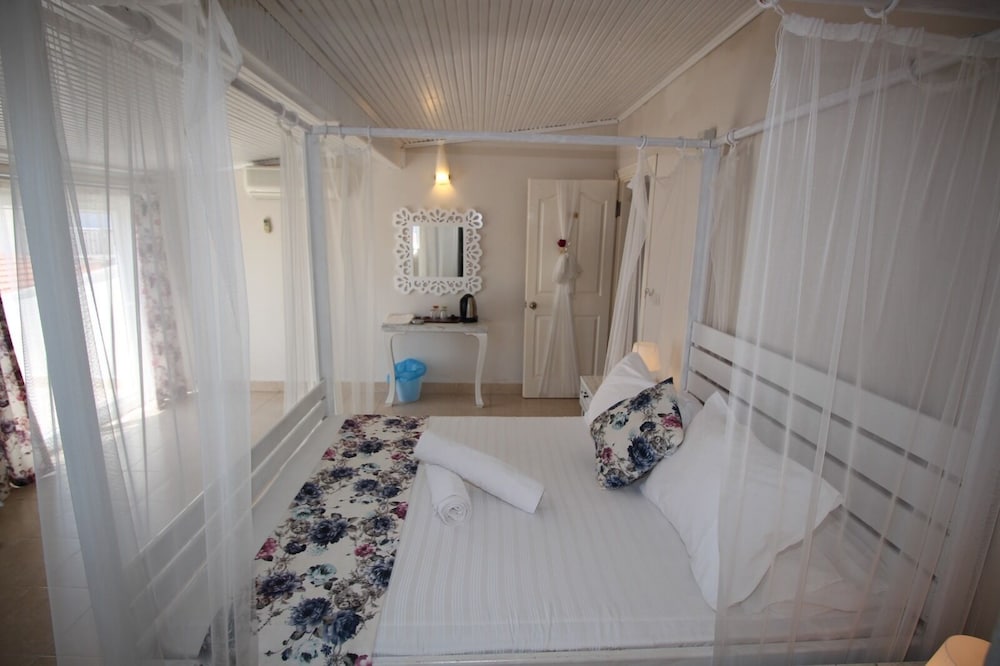 Romantic Double Room