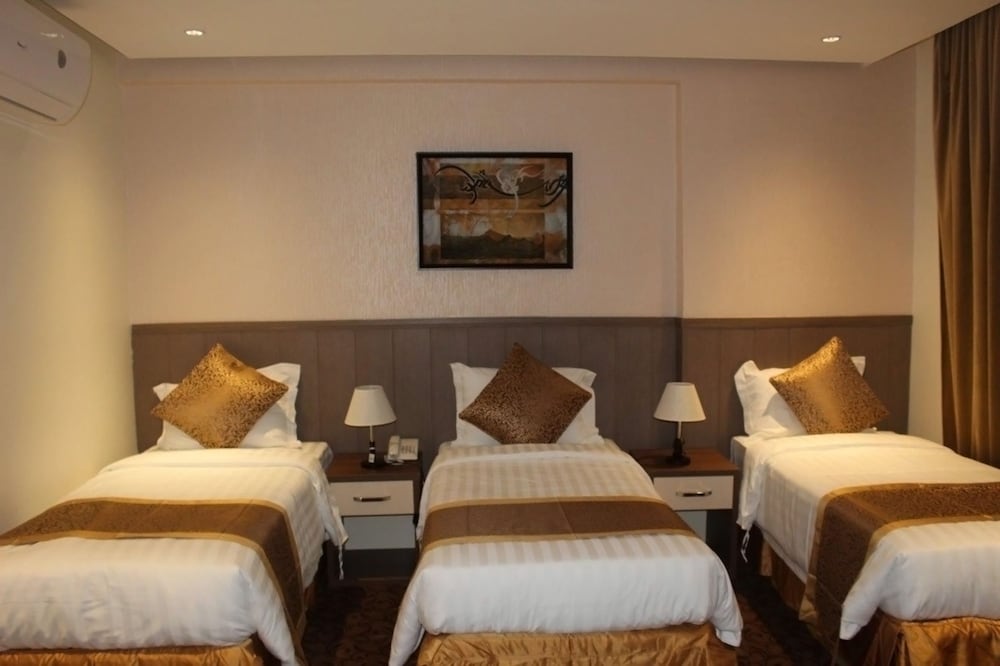 Triple Room - Photo 1
