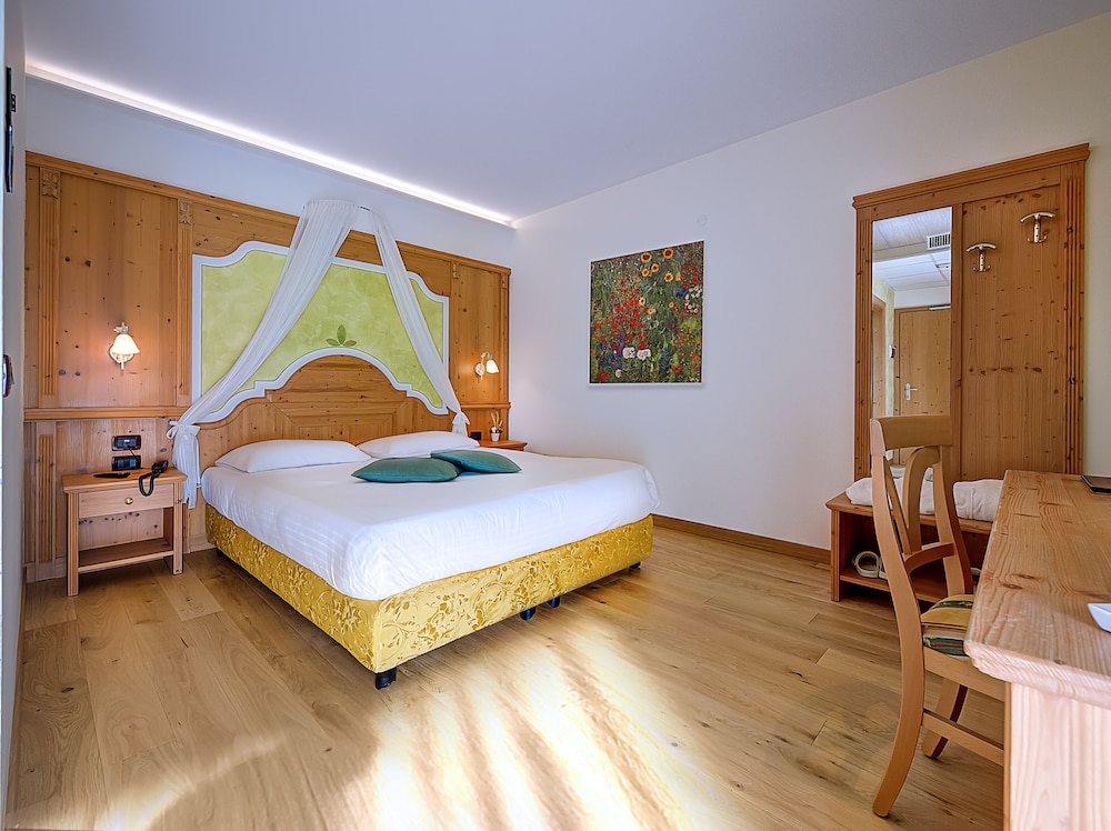 Superior Double Room Single Use, 1 Queen Bed - Photo 1