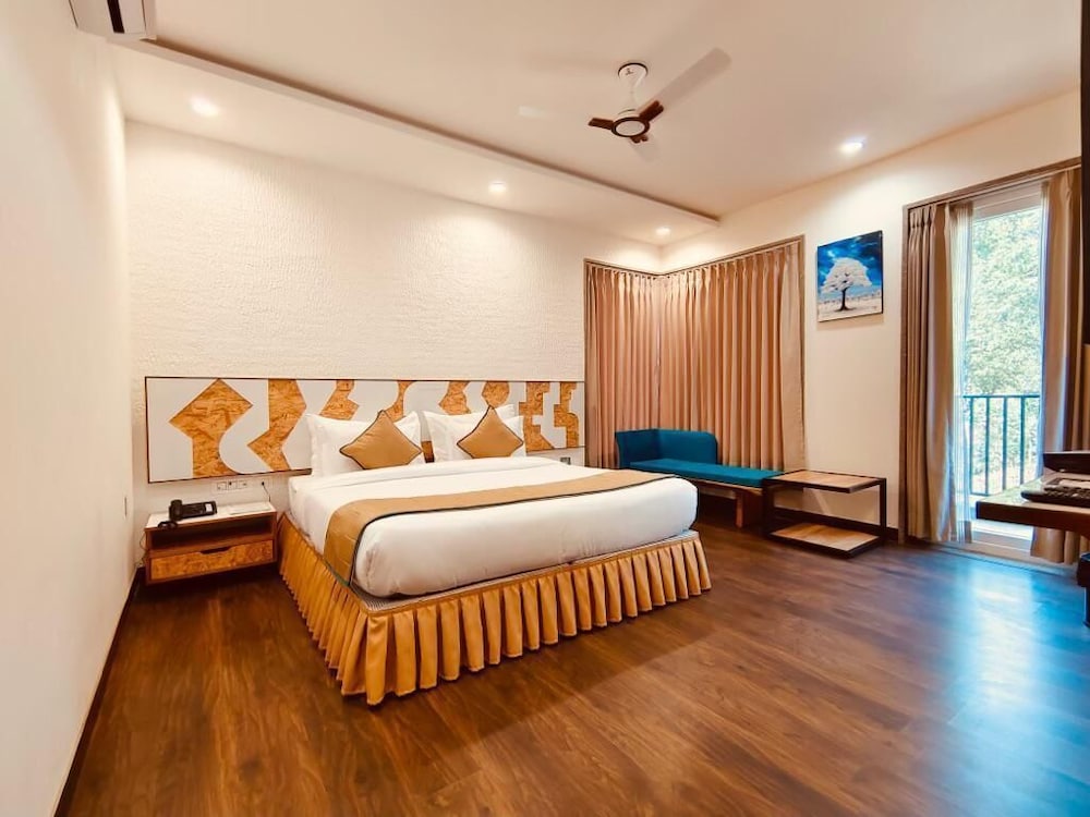 Jungle View Room With Balcony