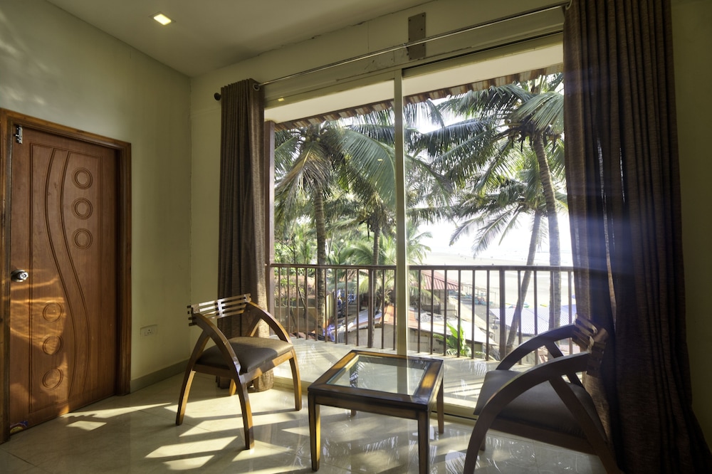 Deluxe Sea View Cottage photo 3