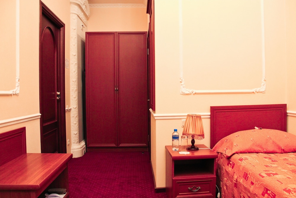 Single Room photo 2