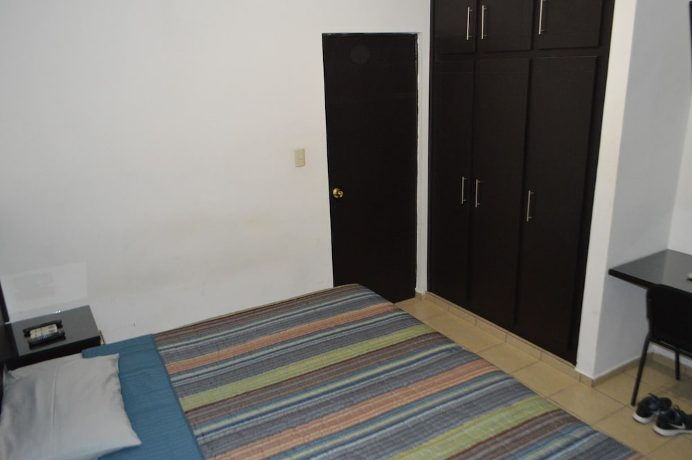 Standard Room photo 2
