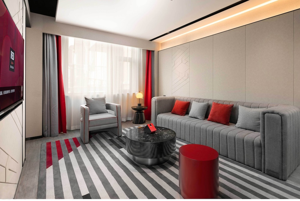 Business Suite photo 1