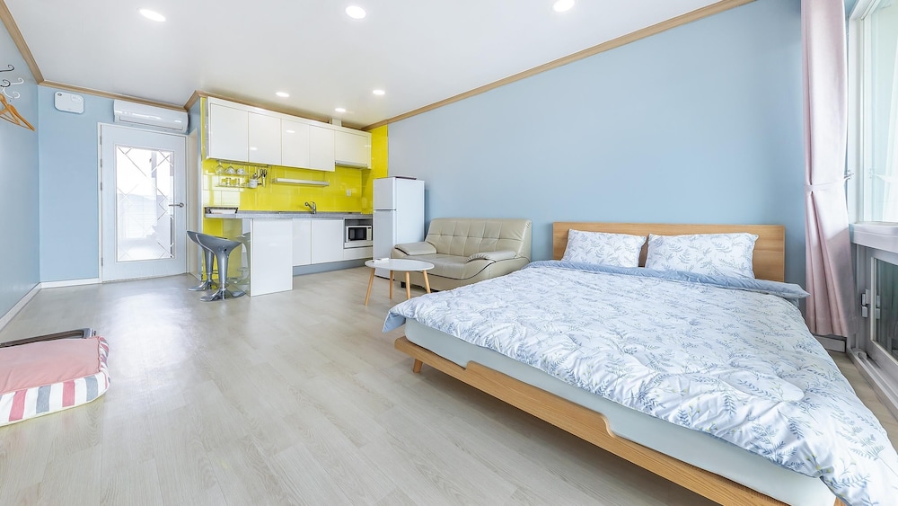 Basic Room, 1 Bedroom (205(No admission if the dog exceeds)) - Photo 10