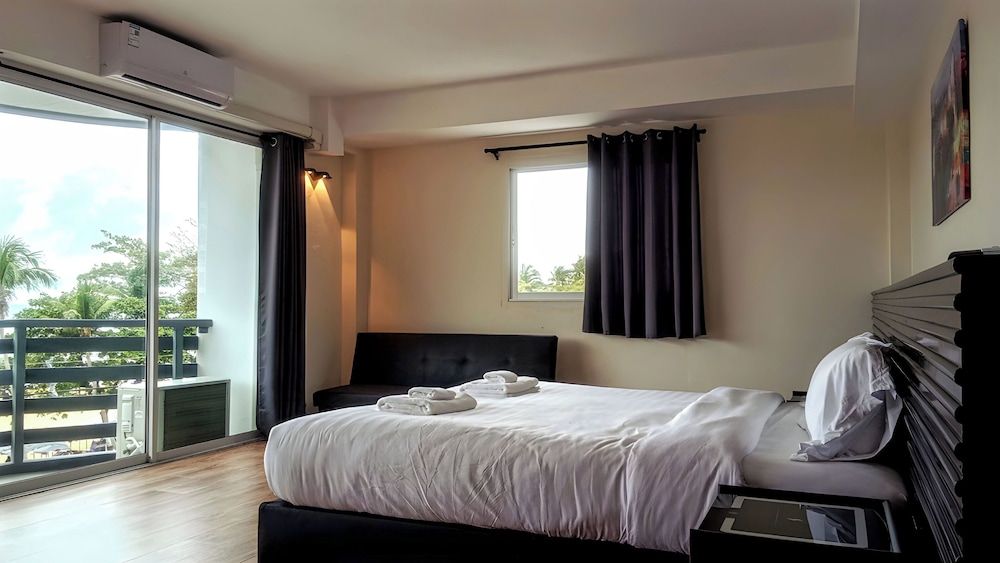 Grand Double Room, Beach View