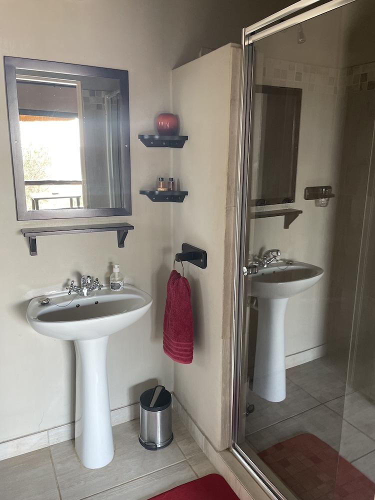 Panoramic Double Room, 1 Bedroom, River View photo 3