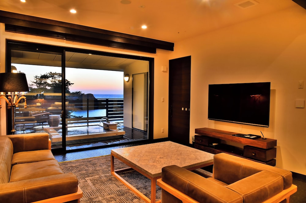 Hari Guestroom with Open-Air Bath, Non Smoking - Photo 3